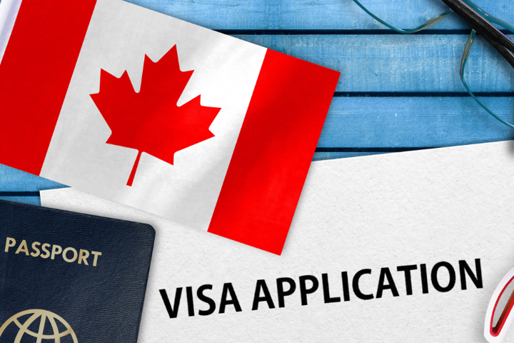 As a Construction Professional, is it Better to Secure Your Own Visa to Work in Canada?